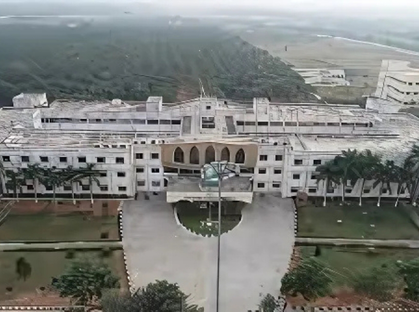 Adhiparasakthi College of Engineering gallery image 3