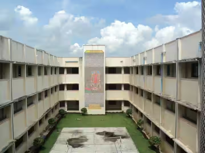 Adhiparasakthi College of Engineering gallery image 4