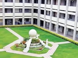 Christ Evening PU College  gallery image 2