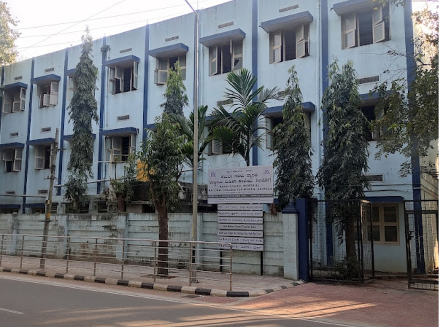 Kamala Nehru Memorial National College for Women gallery image 4