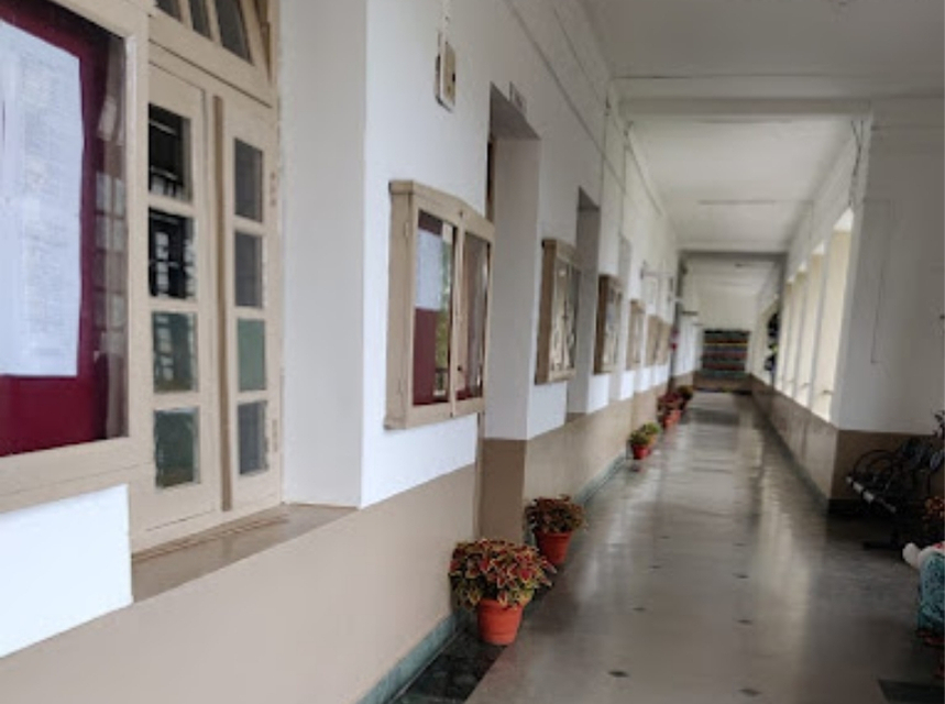 KLE Society's Shri Kadasiddheshwar Arts College and H.S Kotambri Science Institute gallery image 4